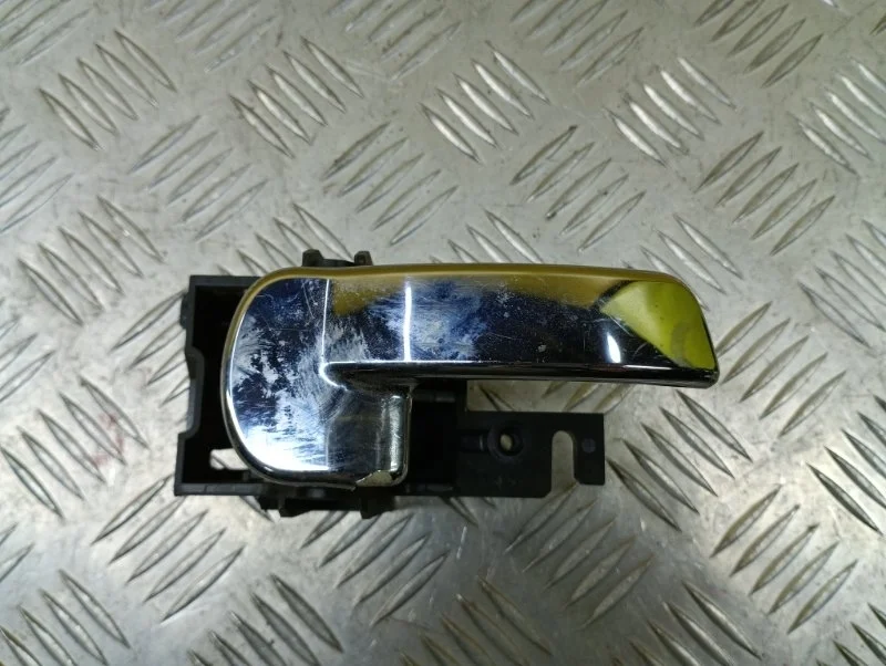 Ручка двери внутренняя передняя правая Nissan Pathfinder (R51M) 2004-2013 2008 80670EB32B 2.5 D YD25DDTI