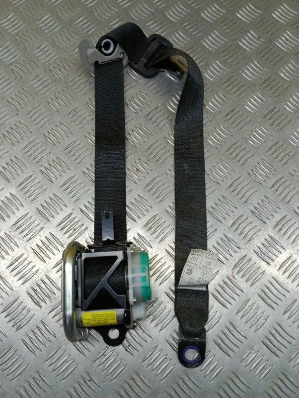 Ремень безопасности с пиропатроном Toyota Land Cruiser Prado 150 (2009-2023) 2020 7321060772 ВНЕДОРОЖНИК 4.0 I 1GRFE