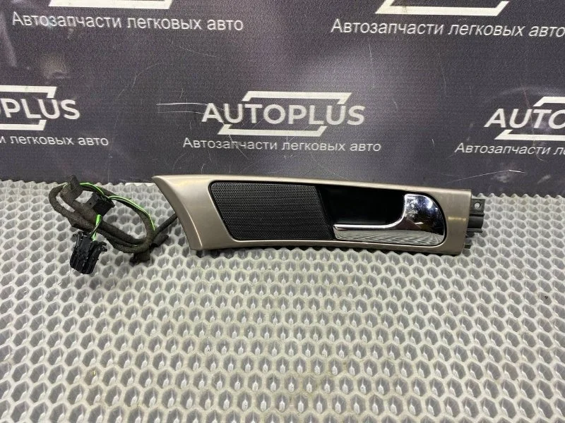 Внутренняя ручка двери Audi A6 4B0837020 СЕДАН C5 2.4 APS, передняя правая