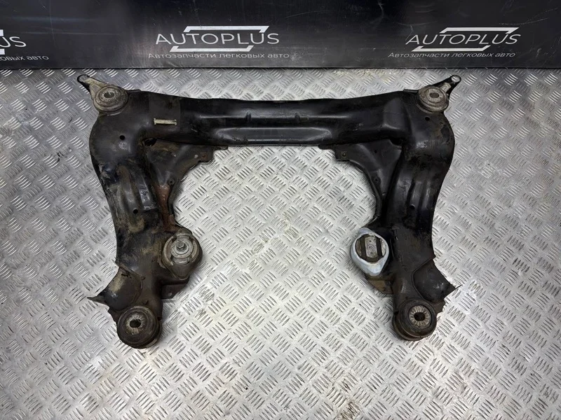 Подрамник Audi A6 4B0399313AF СЕДАН C5 2.4 APS, передний