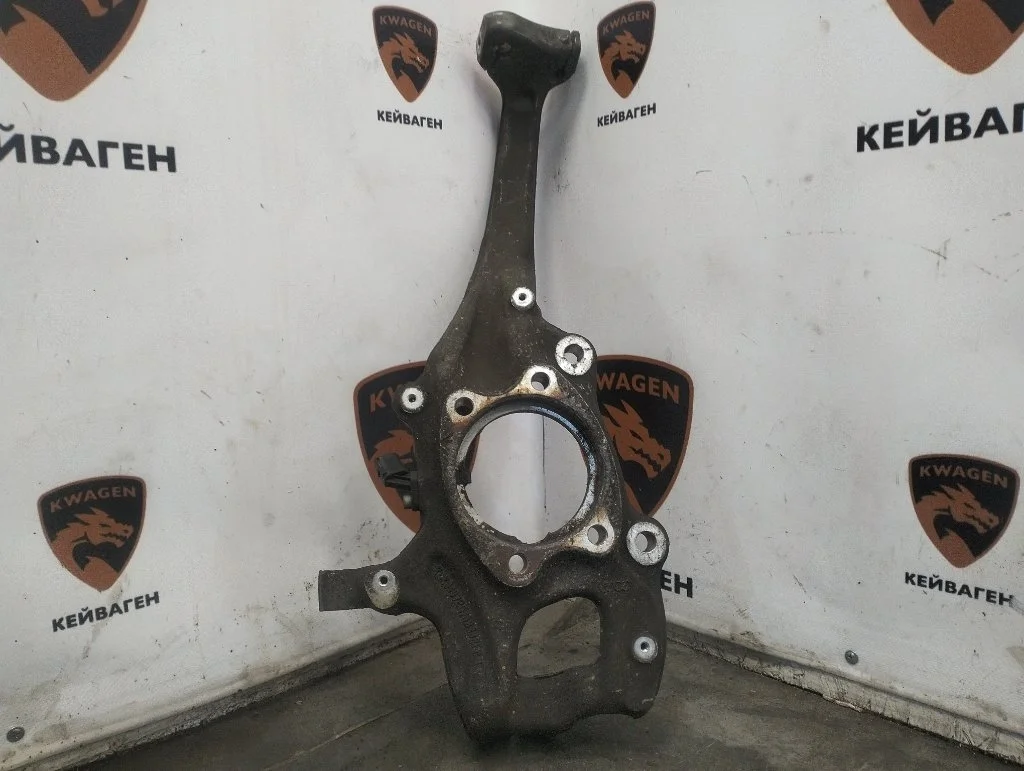 Кулак поворотный Audi A4 2012 B8