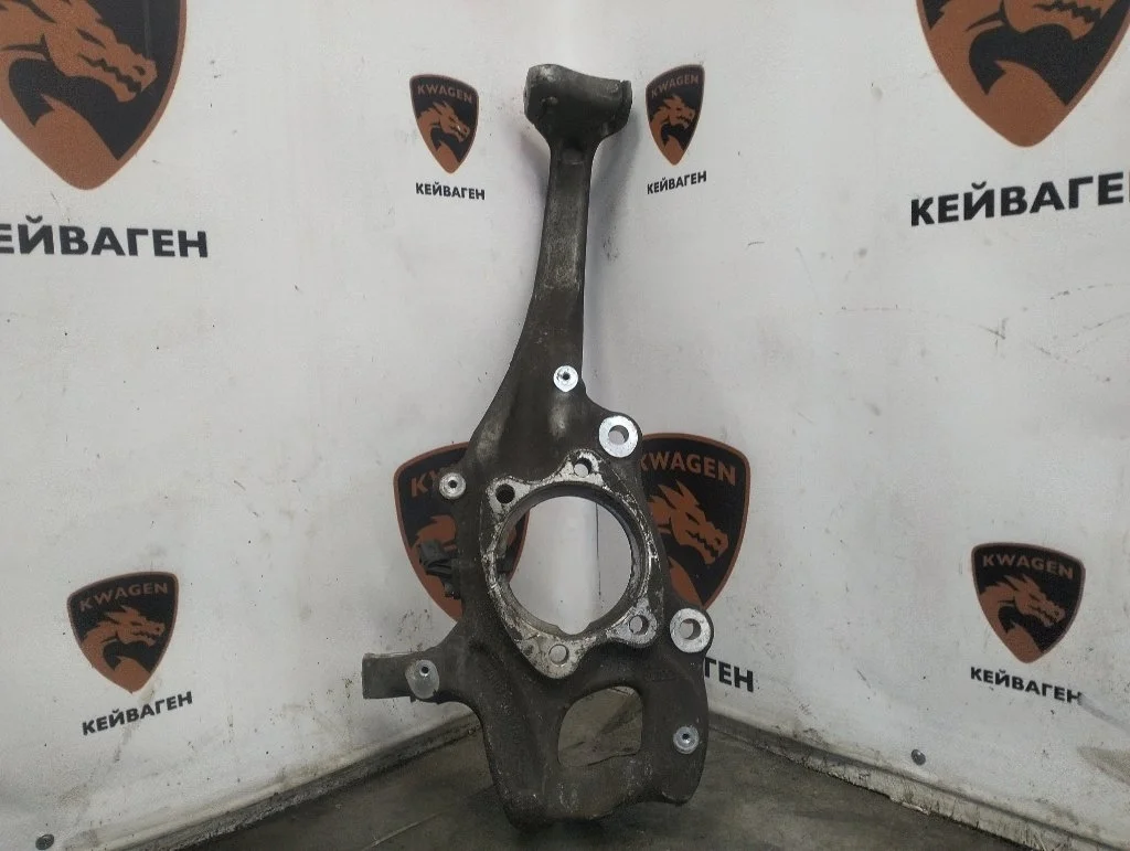 Кулак поворотный Audi A4 2012 B8