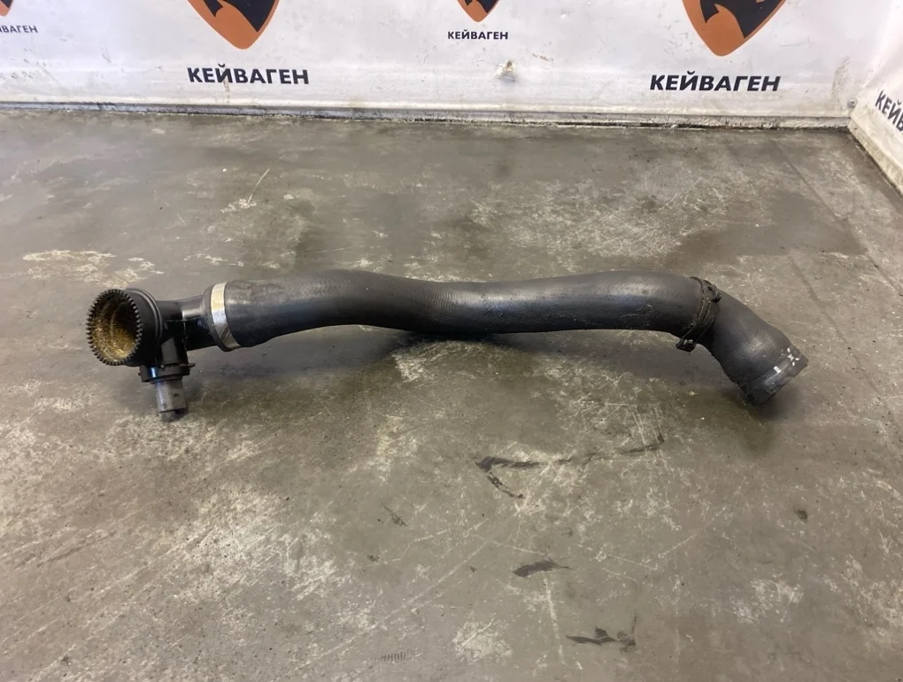 Патрубок радиатора Volkswagen Touareg 2006 4L