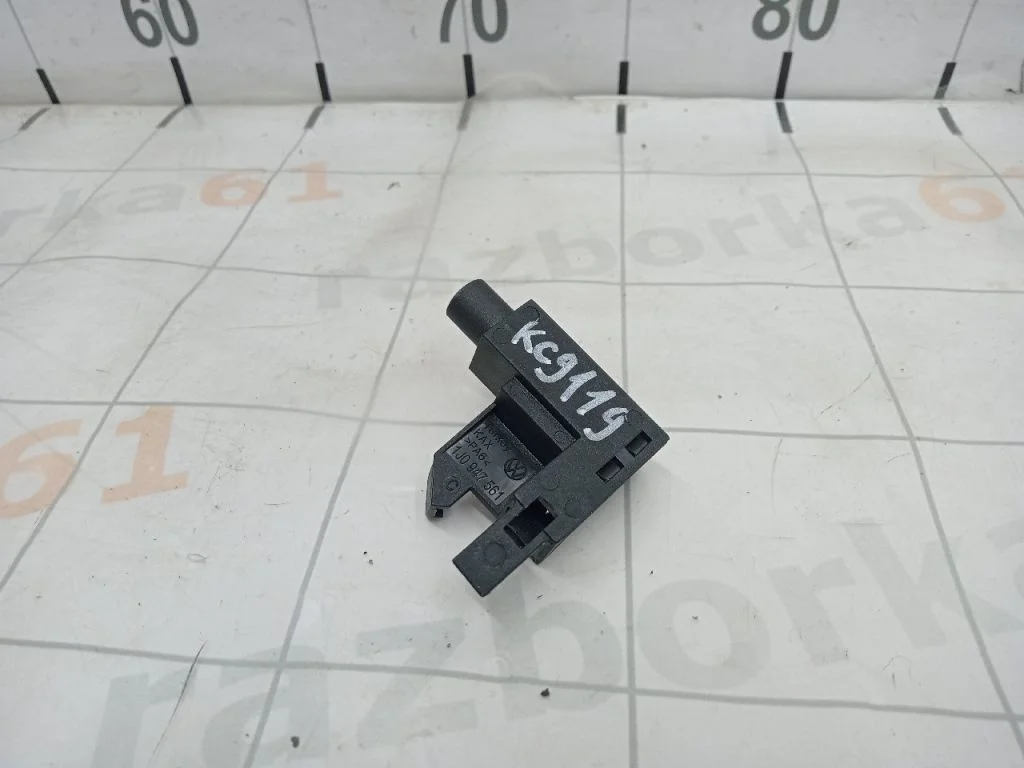 Выключатель концевой SEAT LEON FR