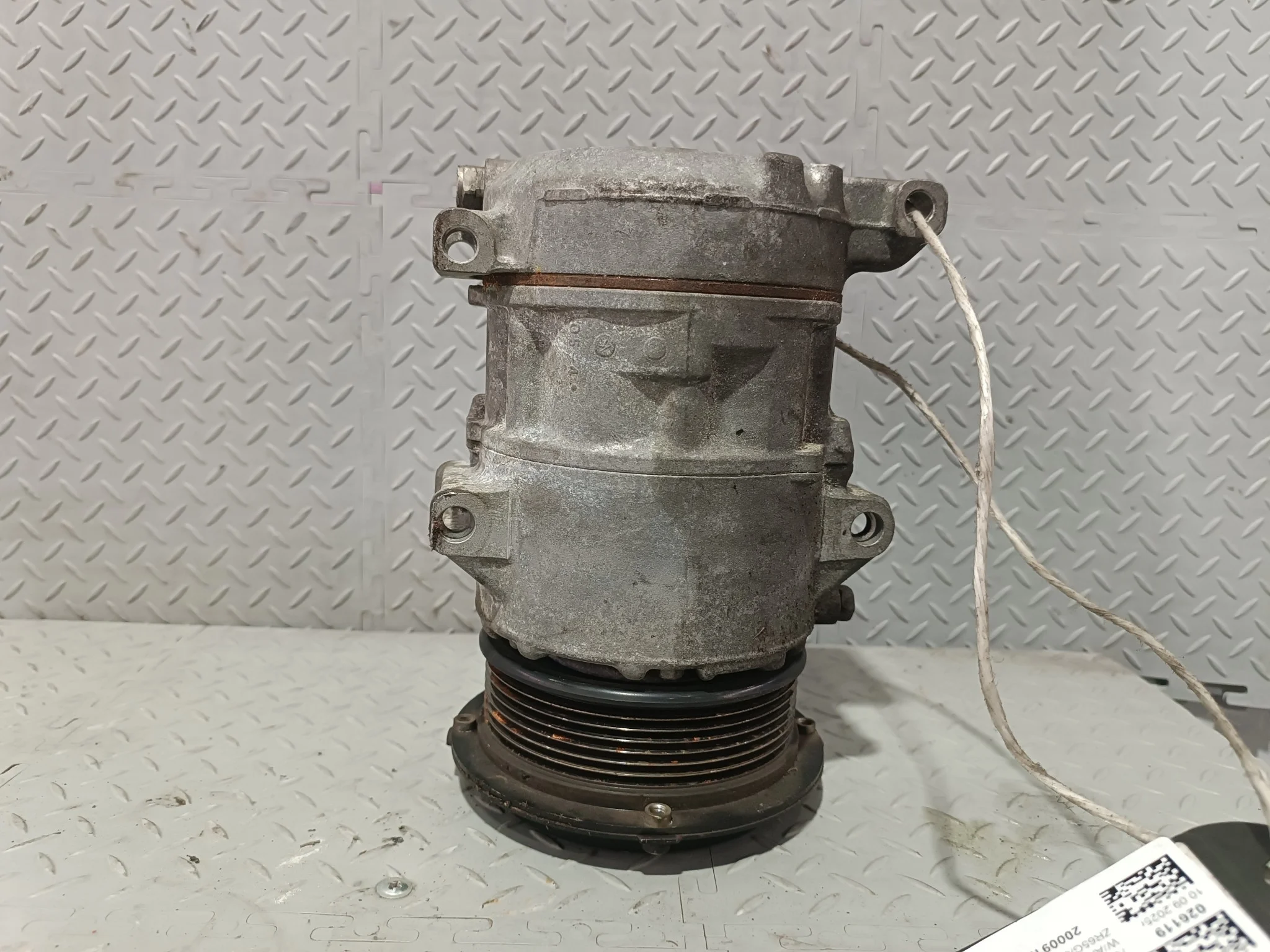 КОМПРЕССОР КОНДИЦИОНЕРА TOYOTA DAIHATSU 1AZ-FSE 2AZ-FE ... IPSUM MARK X ZIO NOAH VELLFIRE VOXY ... ANA15 ANH20W ANH25W AZR60G AZR65G 8831028570