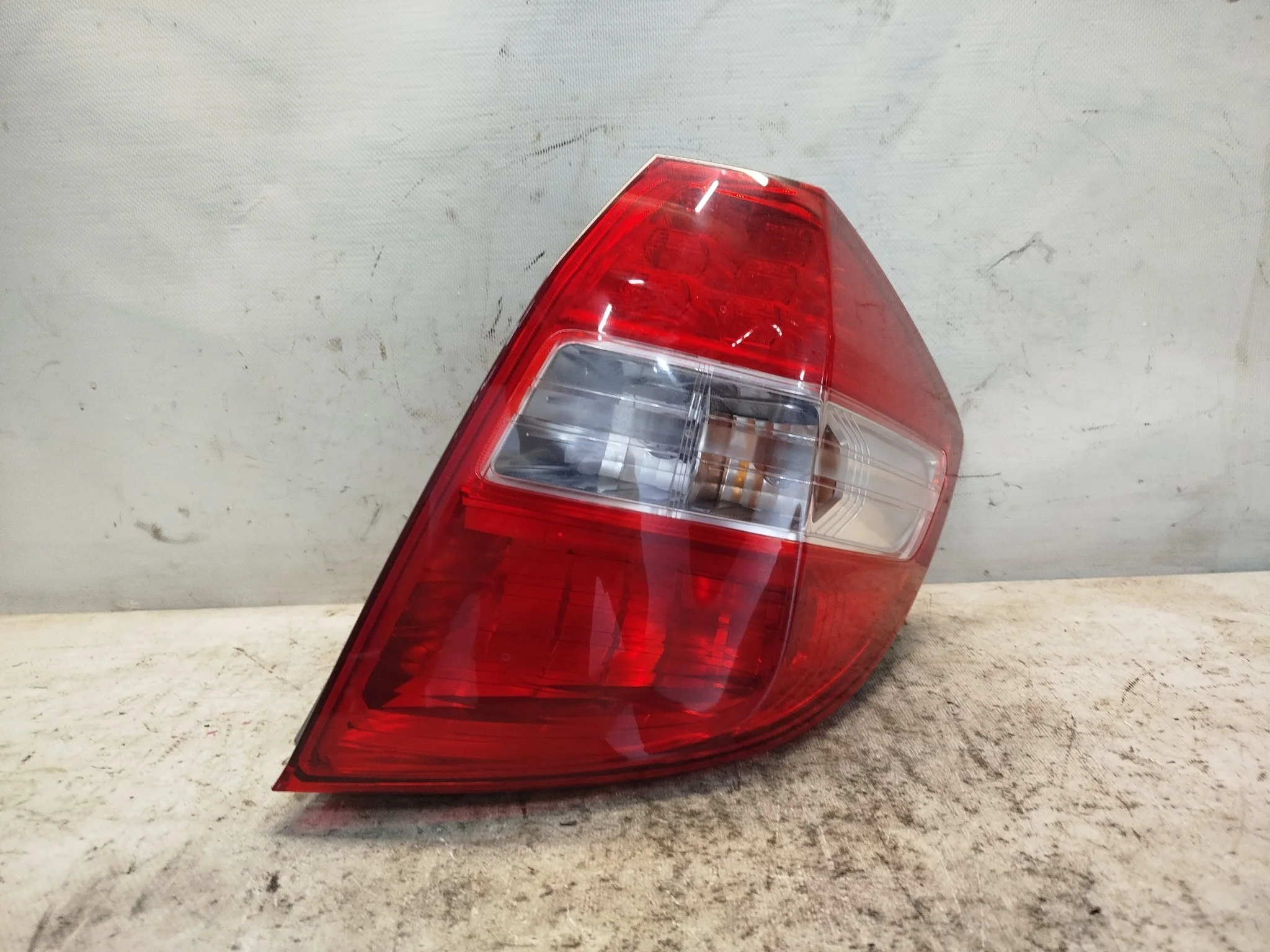 ФОНАРЬ HONDA FIT GE6 GE7 GE8 GE9 GP1 GP4 9596 2 МОДЕЛЬ ПРАВЫЙ 33500TF0J51 XA6282