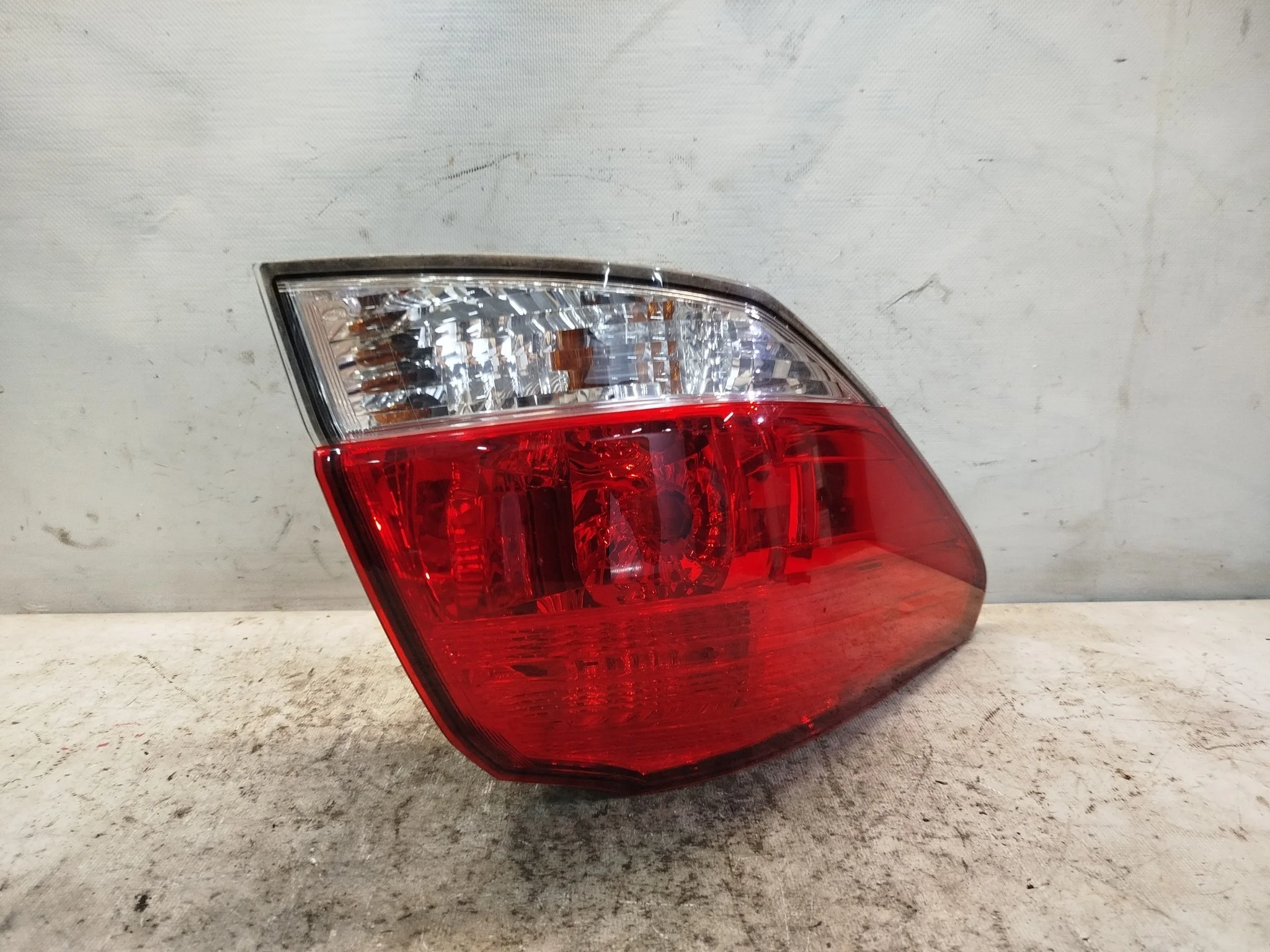 ФОНАРЬ SUBARU LEGACY OUTBACK BR9 BRF BRG BRM 22020067 ЛЕВЫЙ 84912AJ100 XA6259