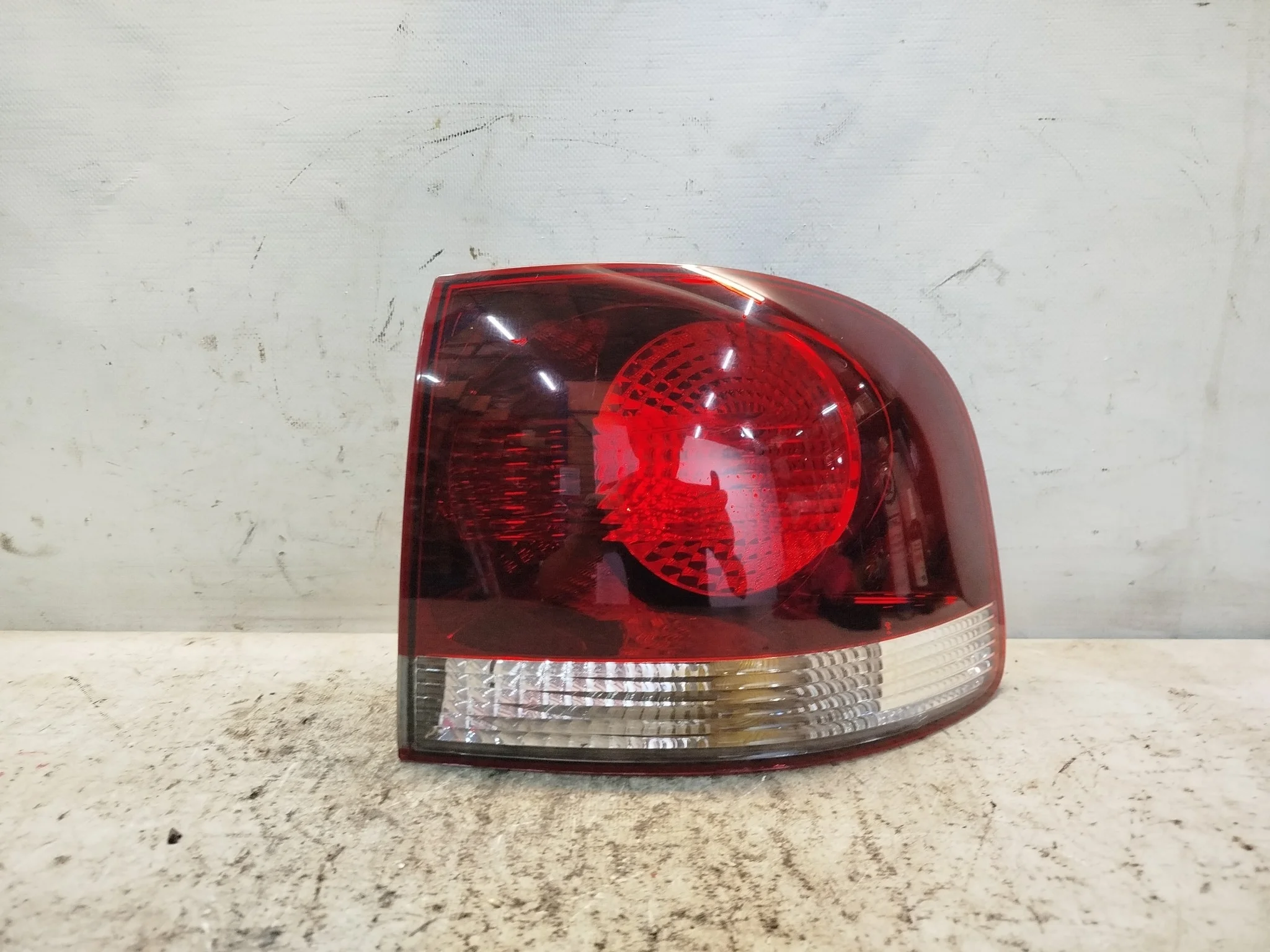 ФОНАРЬ VOLKSWAGEN TOUAREG 7L6 7L7 7LA 2 МОДЕЛЬ ПРАВЫЙ 7L6945096R XE293