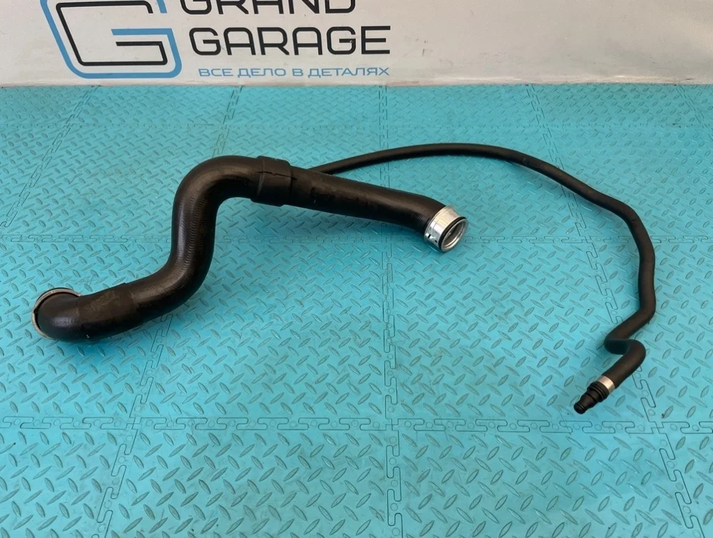 Патрубок охлаждения Mercedes-Benz Cl-Class 2009 A2215013784 W216 273.961 5.5