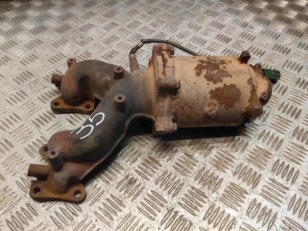 Коллектор выпускной Nissan Primera P12