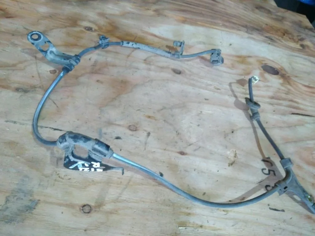 Б.у. провод абс TOYOTA COROLLA E120 TOYOTA COROLLA E120