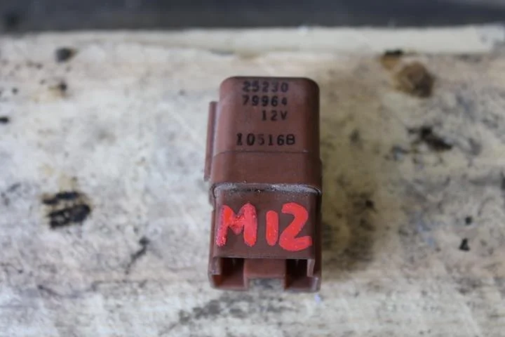 Б.у. реле NISSAN PRAIRIE M12 NISSAN PRAIRIE M12