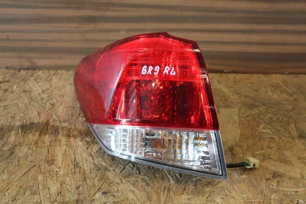 Б.у. фонарь наружный SUBARU LEGACY/ OUTBACK B14 SUBARU LEGACY/ OUTBACK B14