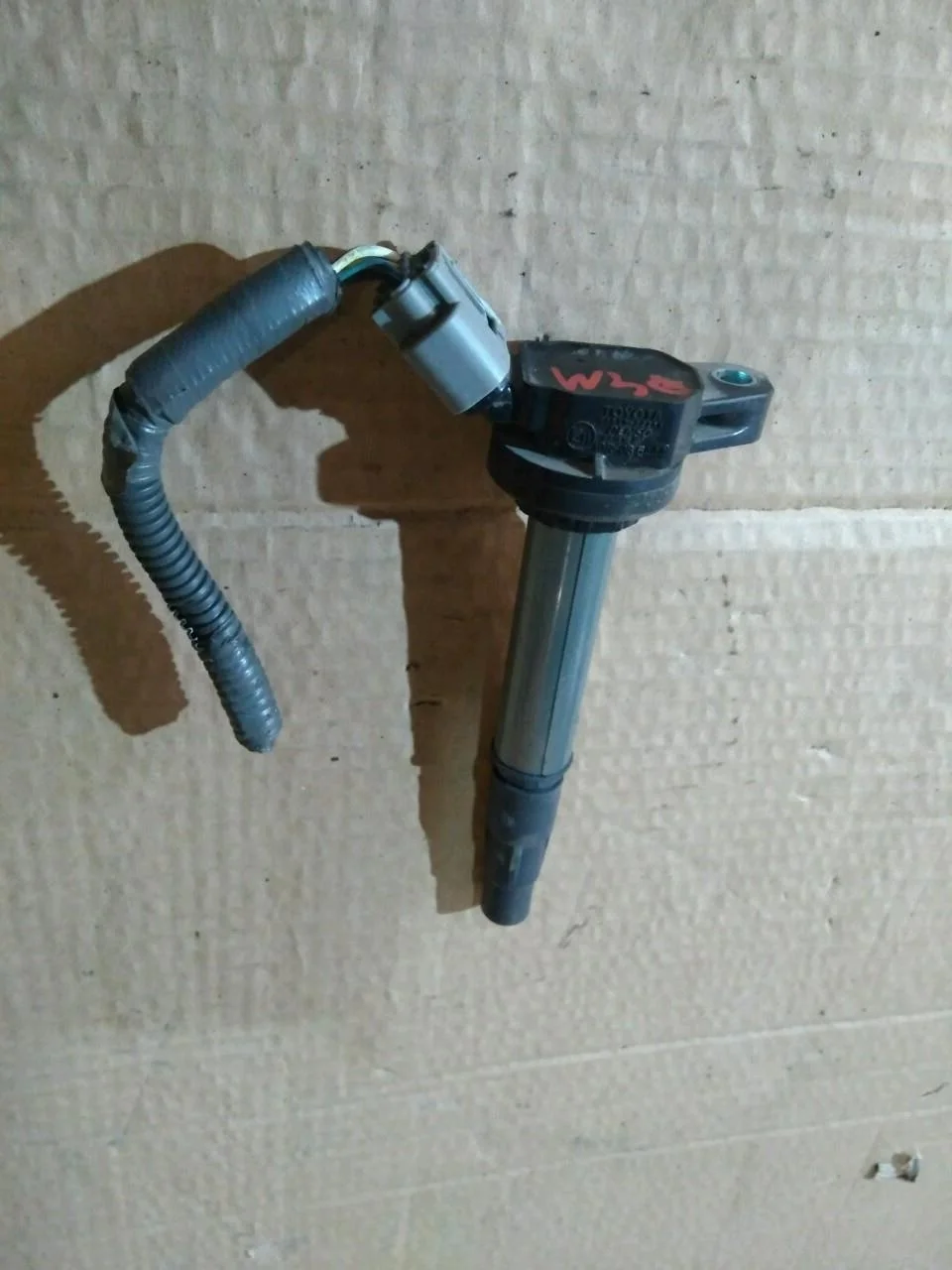Б.у. катушка зажигания TOYOTA PRIUS ZVW30 TOYOTA PRIUS ZVW30