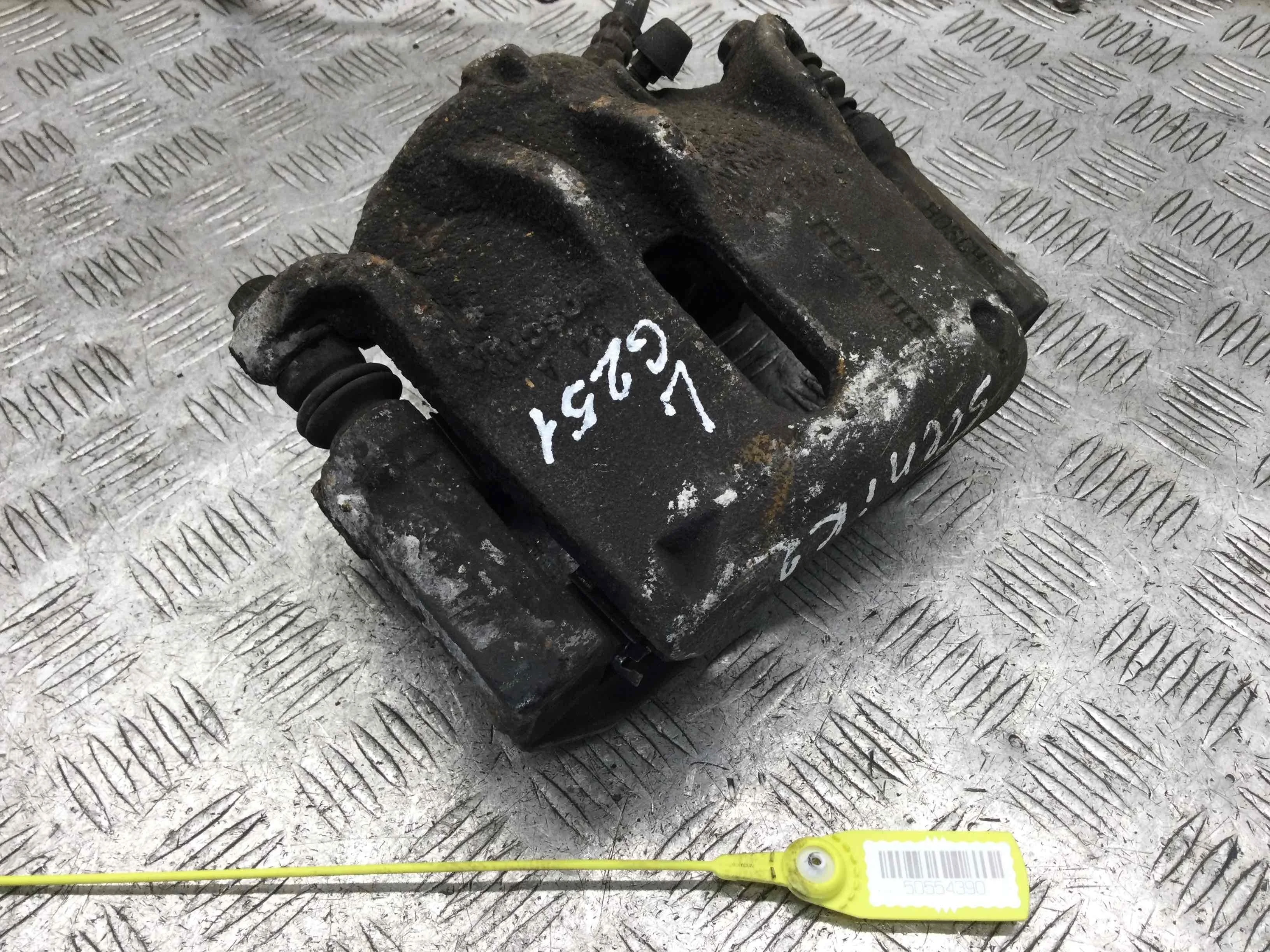 Суппорт передний левый Renault Scenic 2 поколение (2003-2006) бензин 1.6 i Механика Х/б