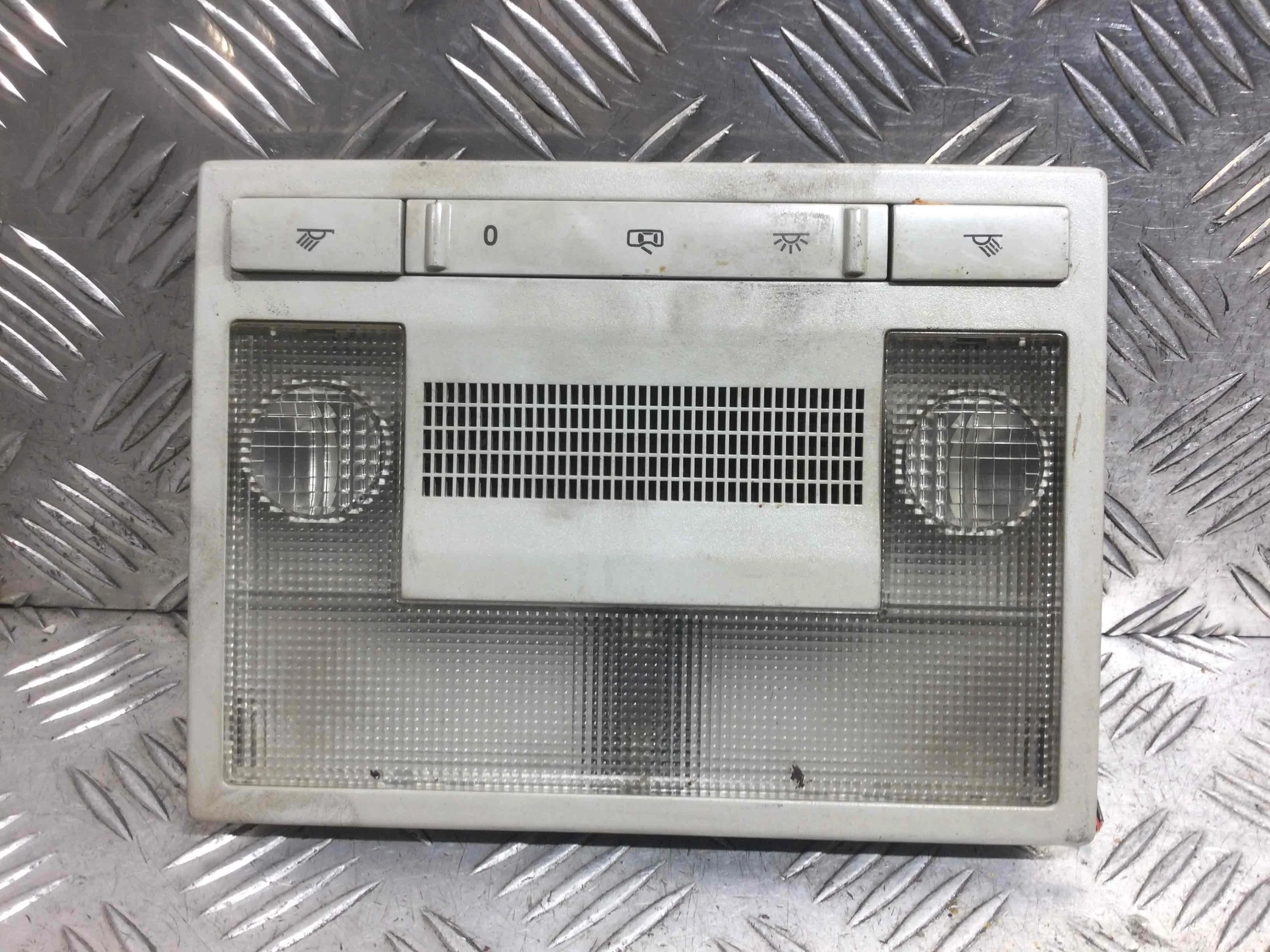 Фонарь салона (плафон) Volkswagen Polo 4 поколение (2001-2005) дизель 1.9 SDI Механика Х/б