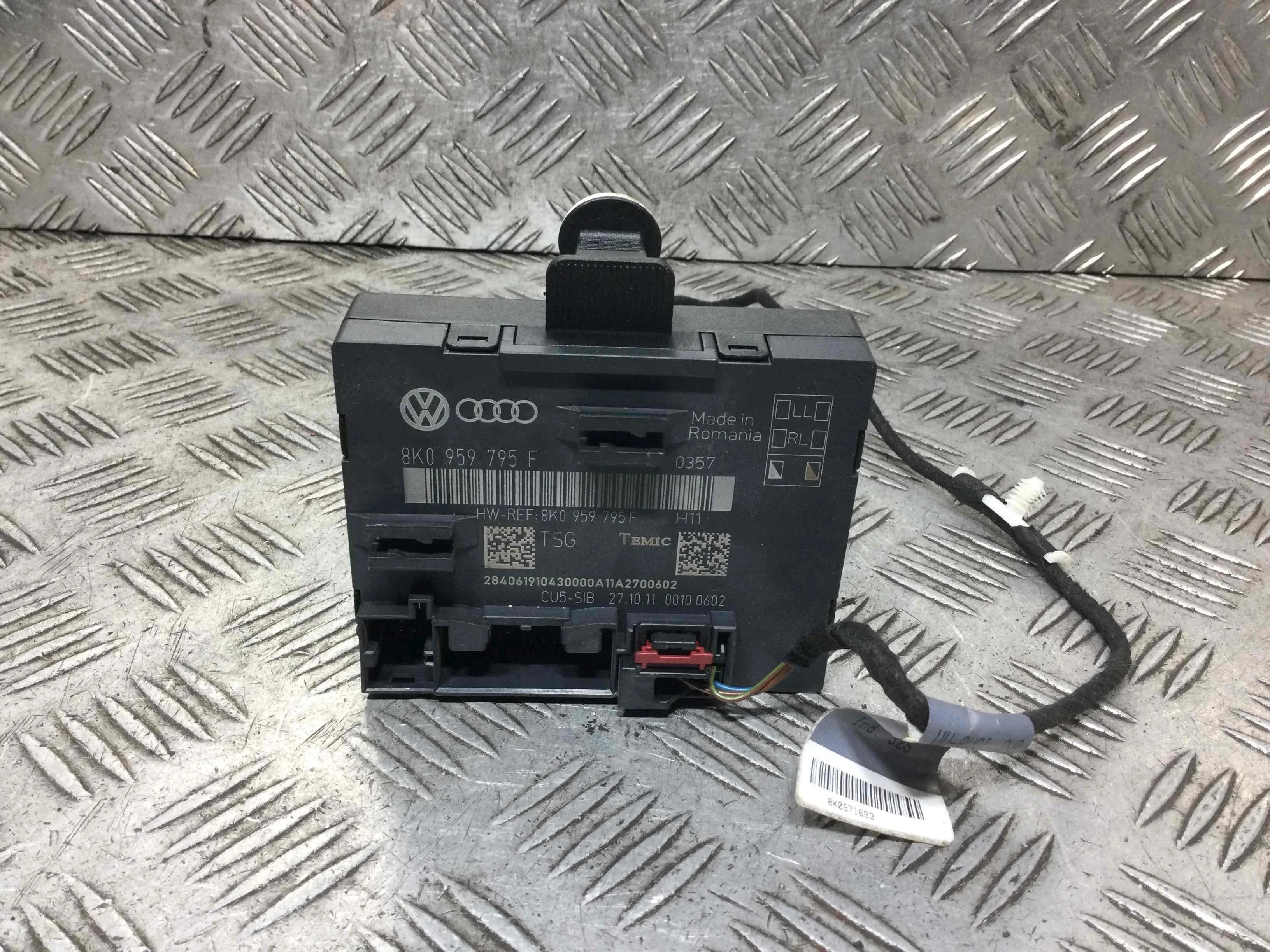 Блок управления двери задней правой Audi A4 B8/8K (2007-2011) дизель 2.0 TDI Механика Универсал