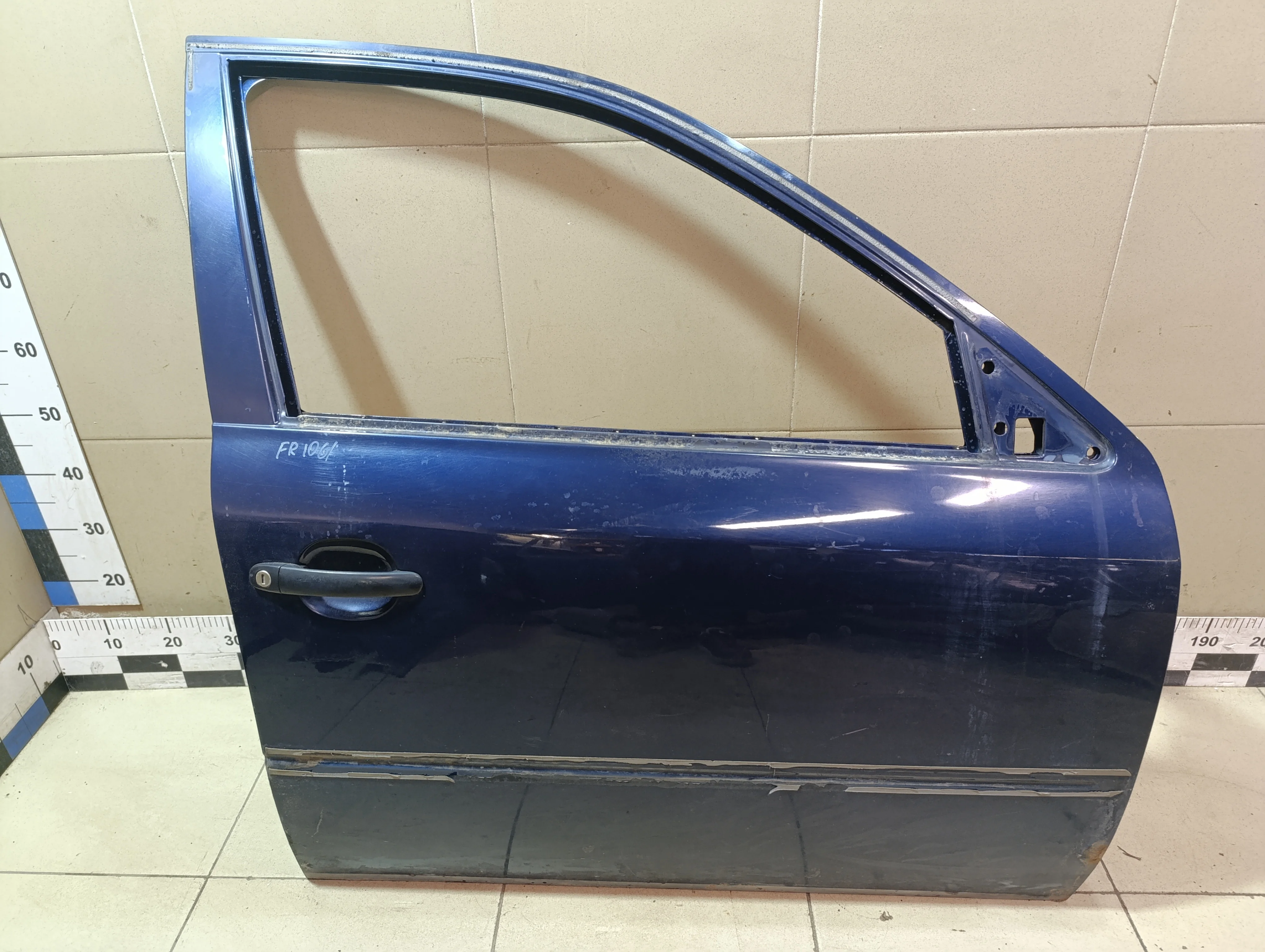 Дверь передняя правая Octavia (A4 1U-) 2000-2011