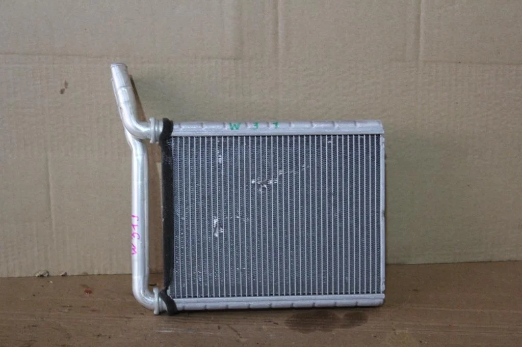 Б.у. радиатор печки TOYOTA PRIUS ZVW30 TOYOTA PRIUS ZVW30