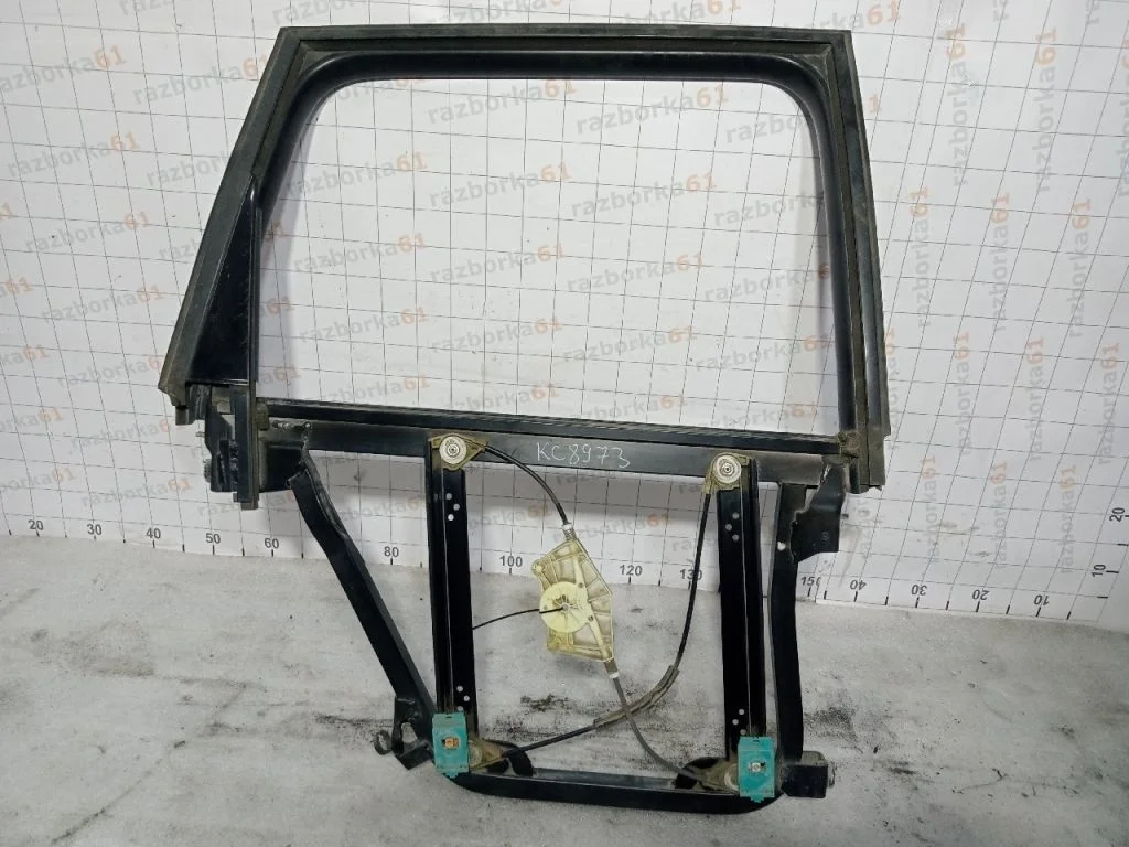 Стеклоподъёмник Задний правый С рамкой 7L0839354L (8. Кузов)