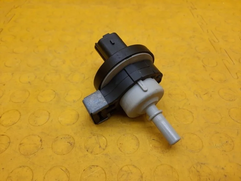 Клапан Renault Kaptur 2017 149304569R REA H4M429