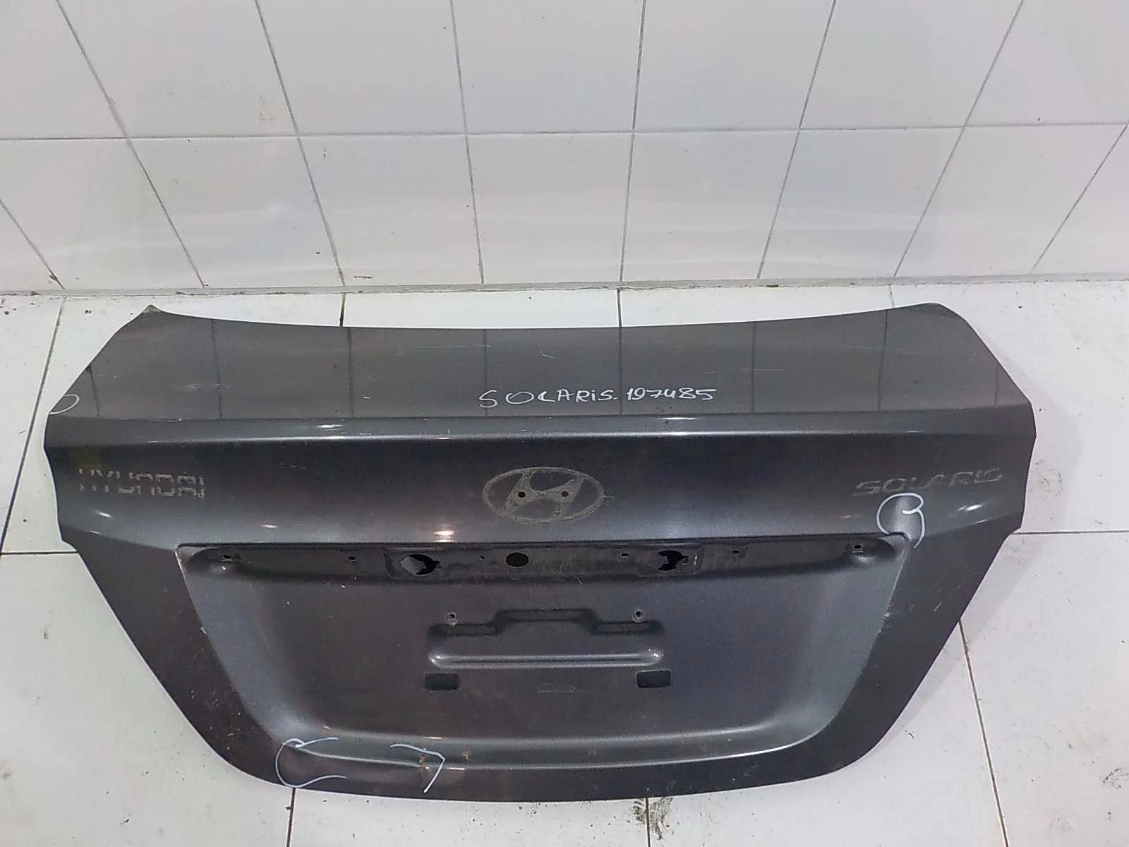 крышка багажника HYUNDAI SOLARIS