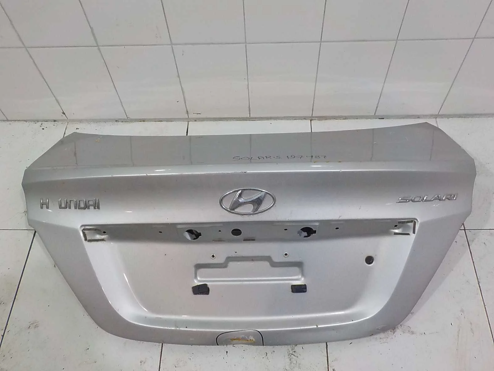 крышка багажника HYUNDAI SOLARIS