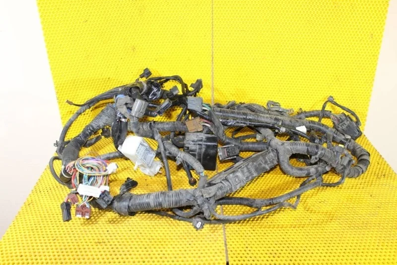 Проводка двигателя Nissan Juke 2010—2014 240121KZ3E