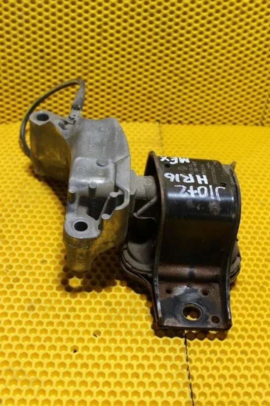 Опора двигателя Nissan Qashqai 2010—2013 11210JD000 J10E
