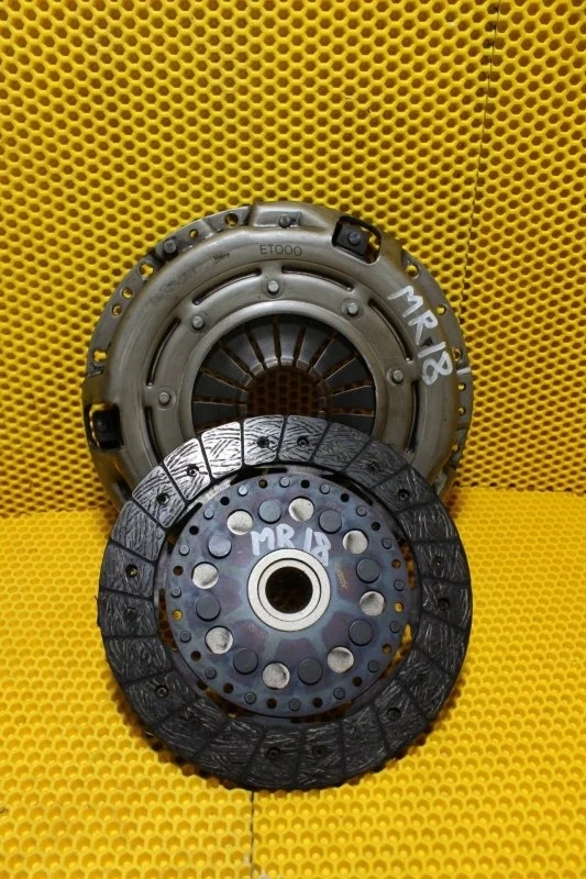 Комплект сцепления Nissan Tiida 2010—2013 30210ET000 C11