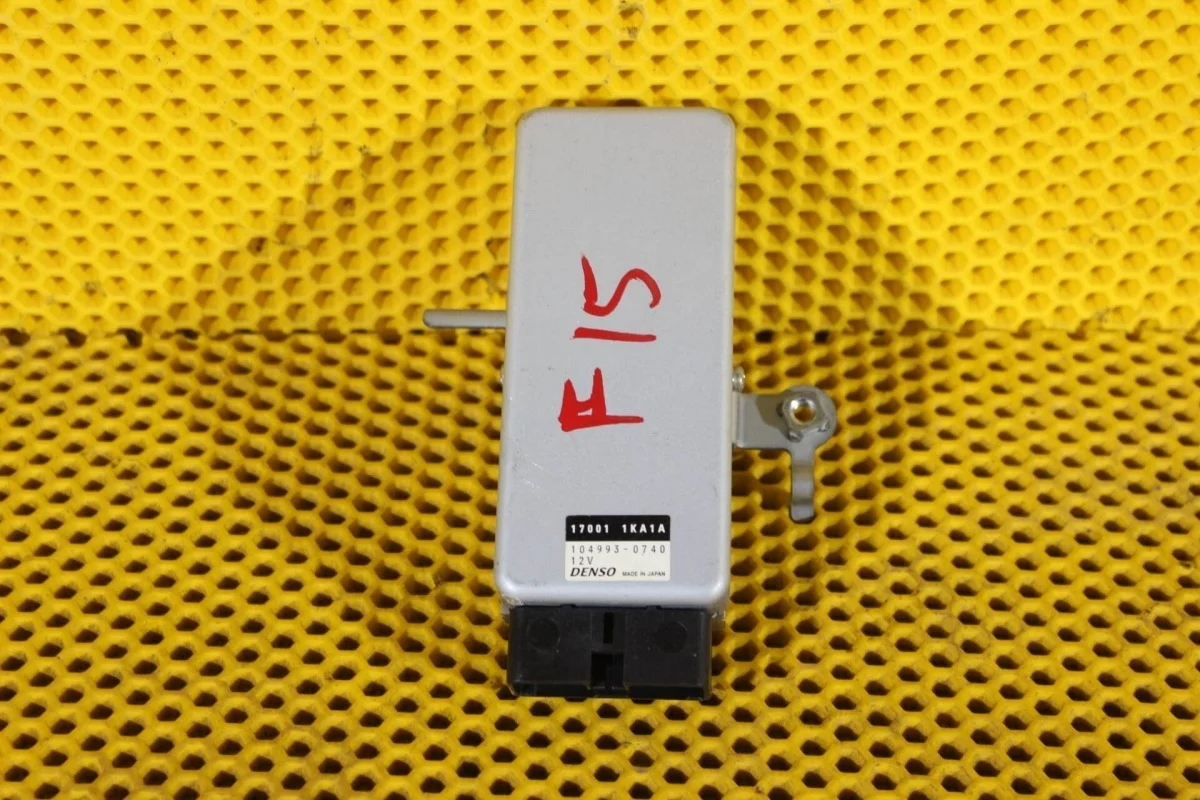 Блок управления вентилятором Nissan Juke 170011KA1A F15