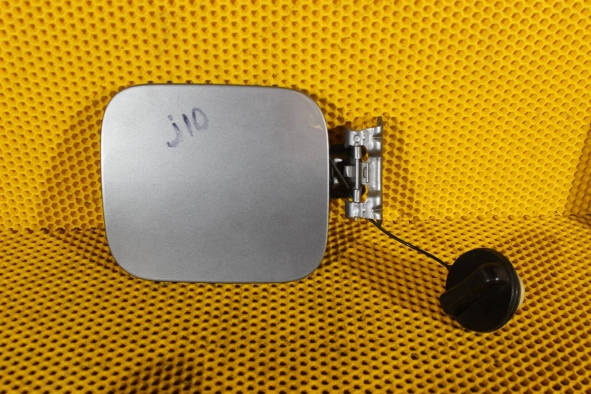 Лючок топливного бака Nissan Qashqai G8830JD0M0 J10E