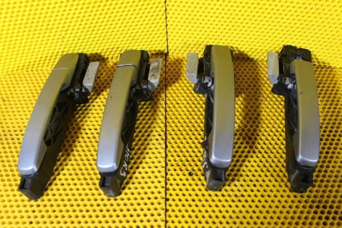 Ручка двери наружная Nissan Qashqai 80951JD000