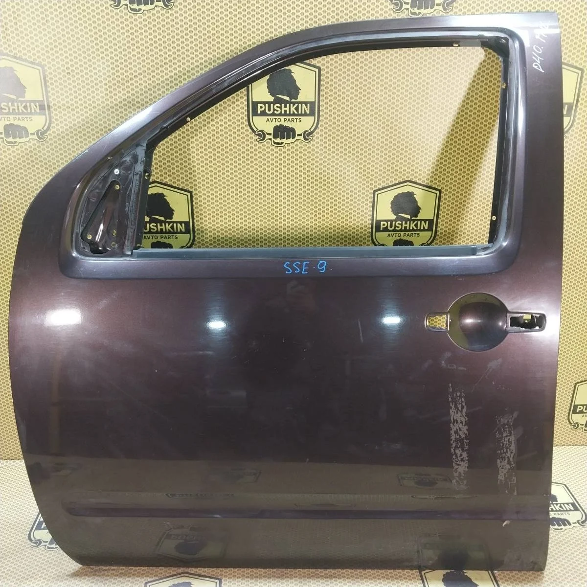 Дверь Nissan Navara 2009 80101EB330 D40M YD25DDT, передняя левая