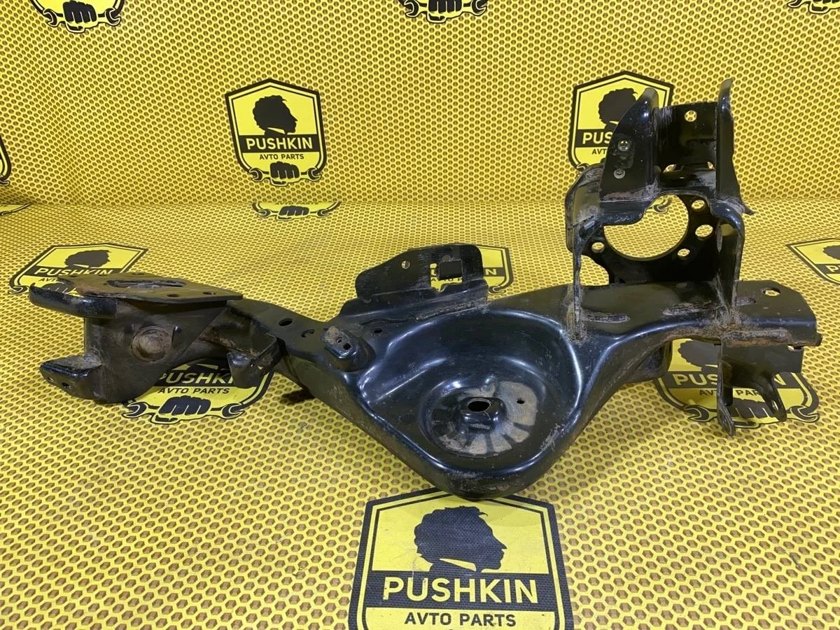 Рычаг продольный Nissan Qashqai 2014 555014EG0A J11 R9M, задний правый