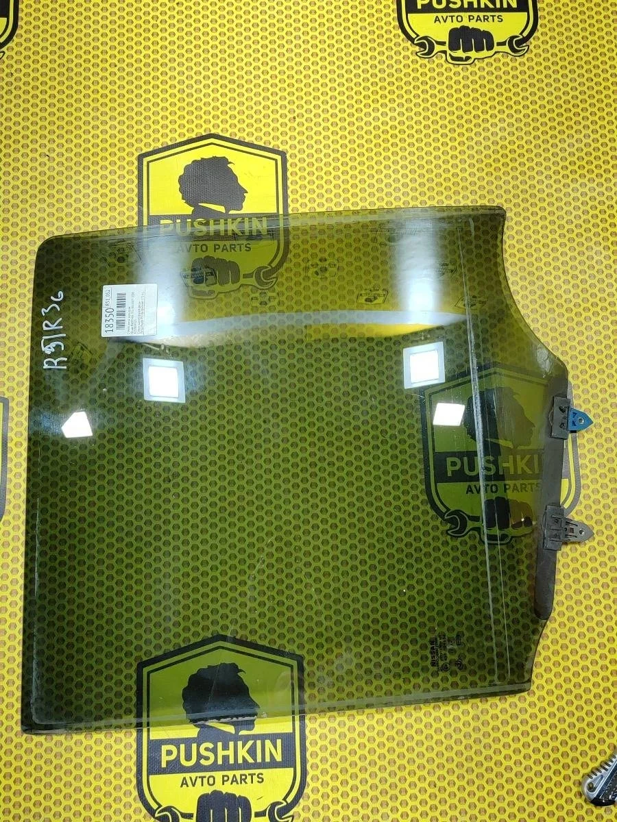 Стекло двери Nissan Pathfinder 2009 82300EB320 R51 YD25DDT, заднее правое