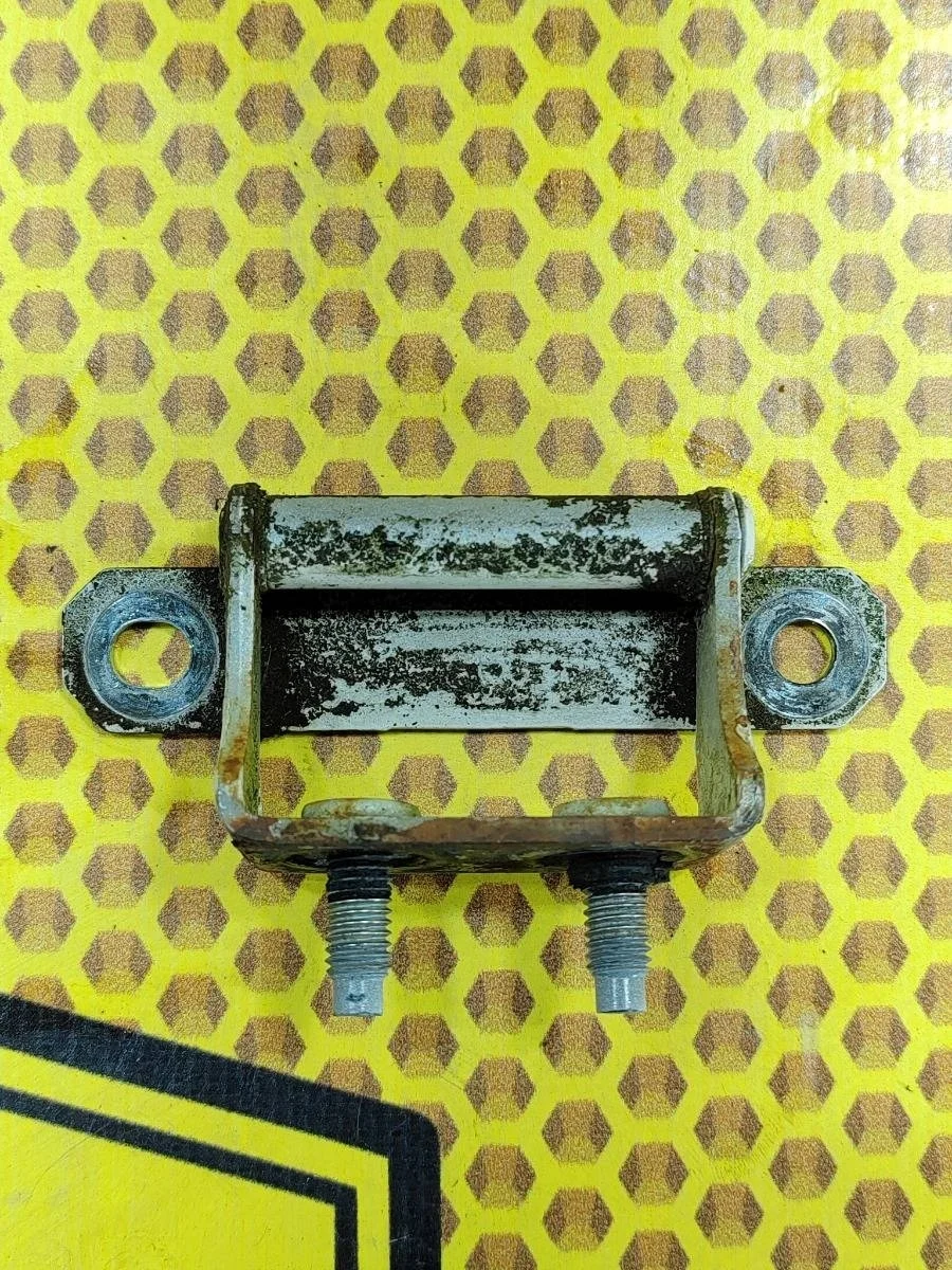 Петля крышки багажника Nissan Xtrail 2010 90400JG000 T31 M9R, задняя