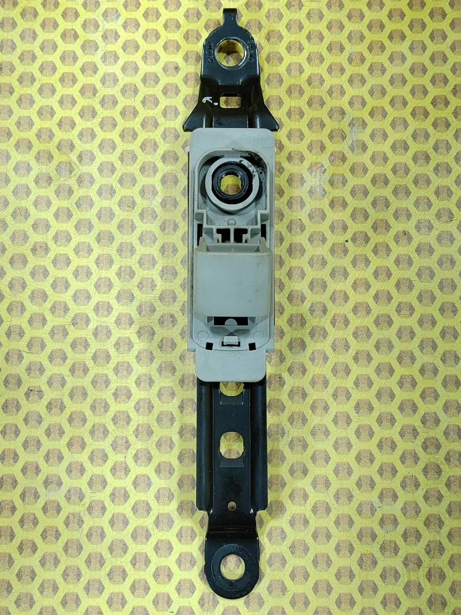 Механизм регулировки ремня Nissan Xtrail 2010 87824JG000 T31 M9R