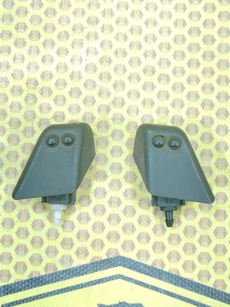 Форсунка стеклоомывателя Nissan Pathfinder 2007 28641EB300 R51 YD25DDT, передняя