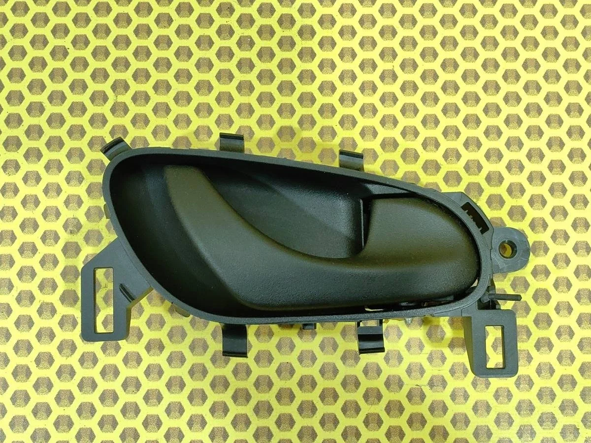 Ручка двери внутренняя Nissan Qashqai 2014 806714EA1A J11 HRA2DDT, задняя правая