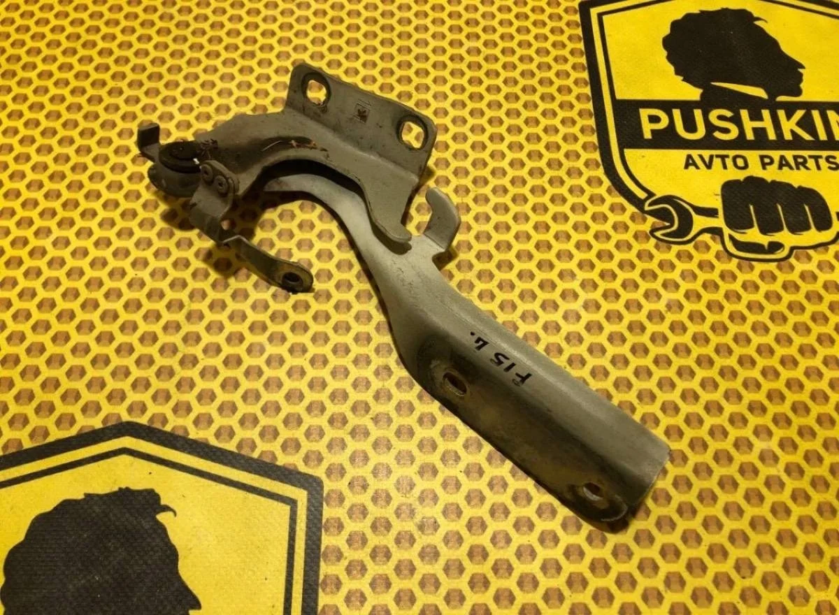 Петля капота Nissan Juke 2013 65401BA60A F15, левая