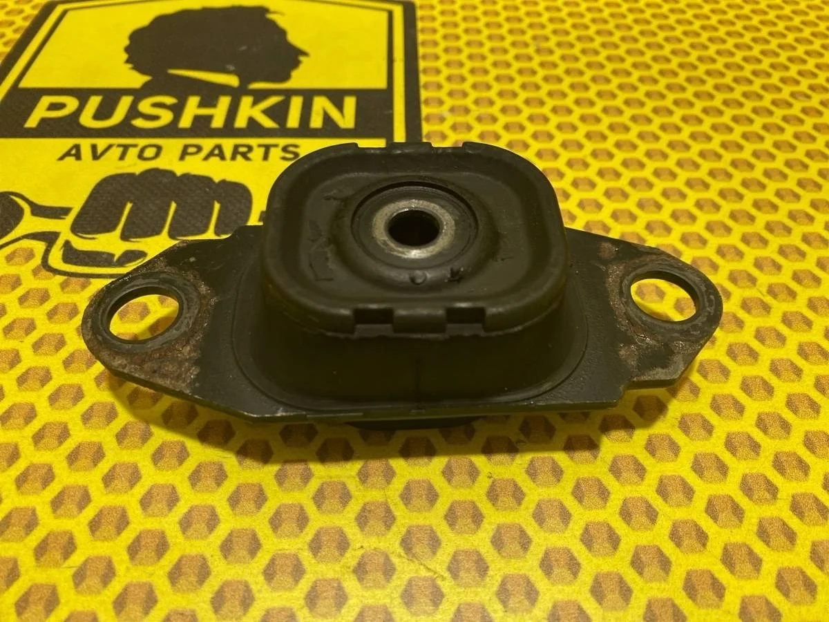 Опора двигателя Nissan Juke 2013 112201J50A F15 HR16DE, левая