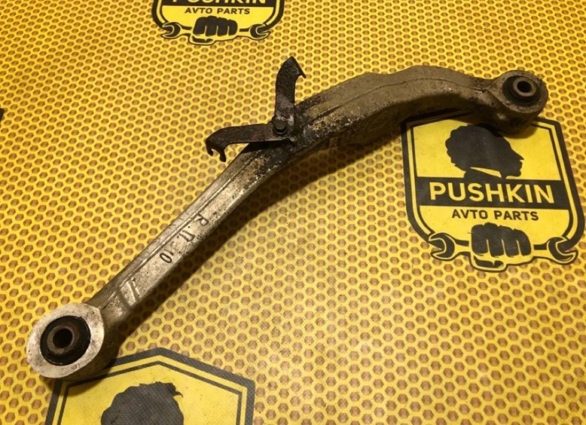 Рычаг поперечный верхний Nissan Qashqai 2011 55120JD000 J10 MR20DE, задний правый