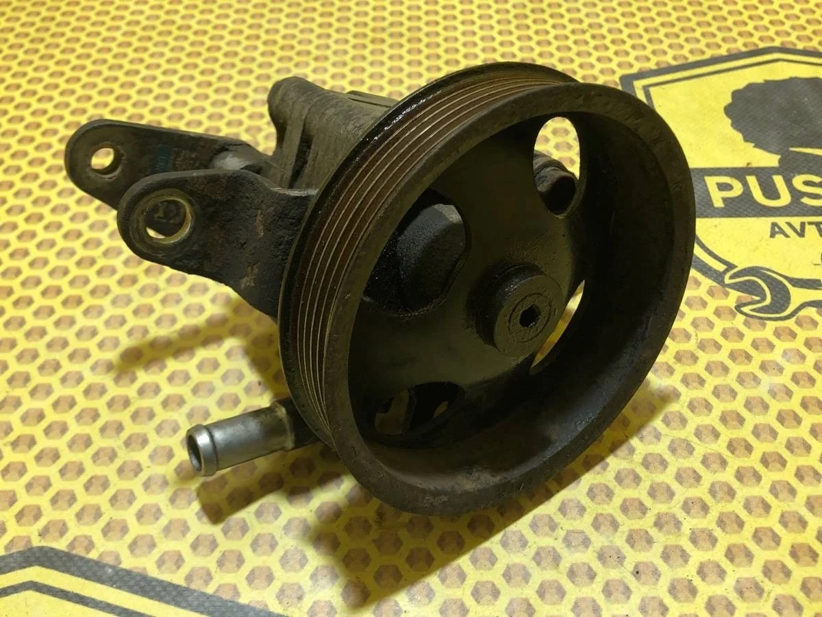 Насос ГУР Nissan X-Trail 2005 491108H305 T30 QR20DE