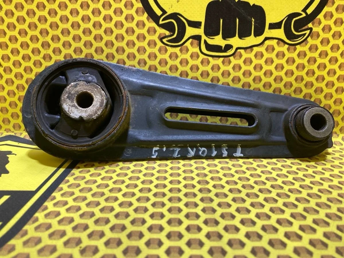 Опора двигателя нижняя Nissan X-Trail 2008 11360JD00A T31 QR25DE