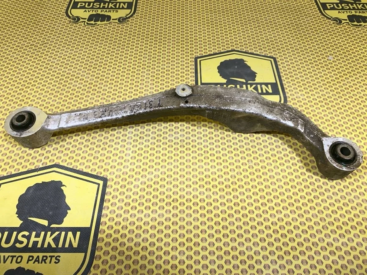 Рычаг поперечный верхний Nissan X-Trail 2008 55120JD000 T31 QR25DE, задний правый