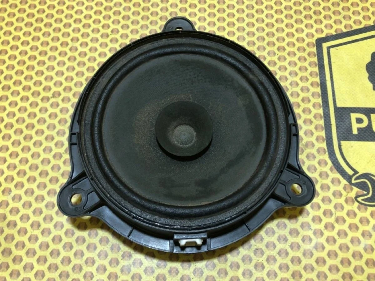Динамик колонка Nissan Qashqai 2014 281563SG0A J11 MR20DD