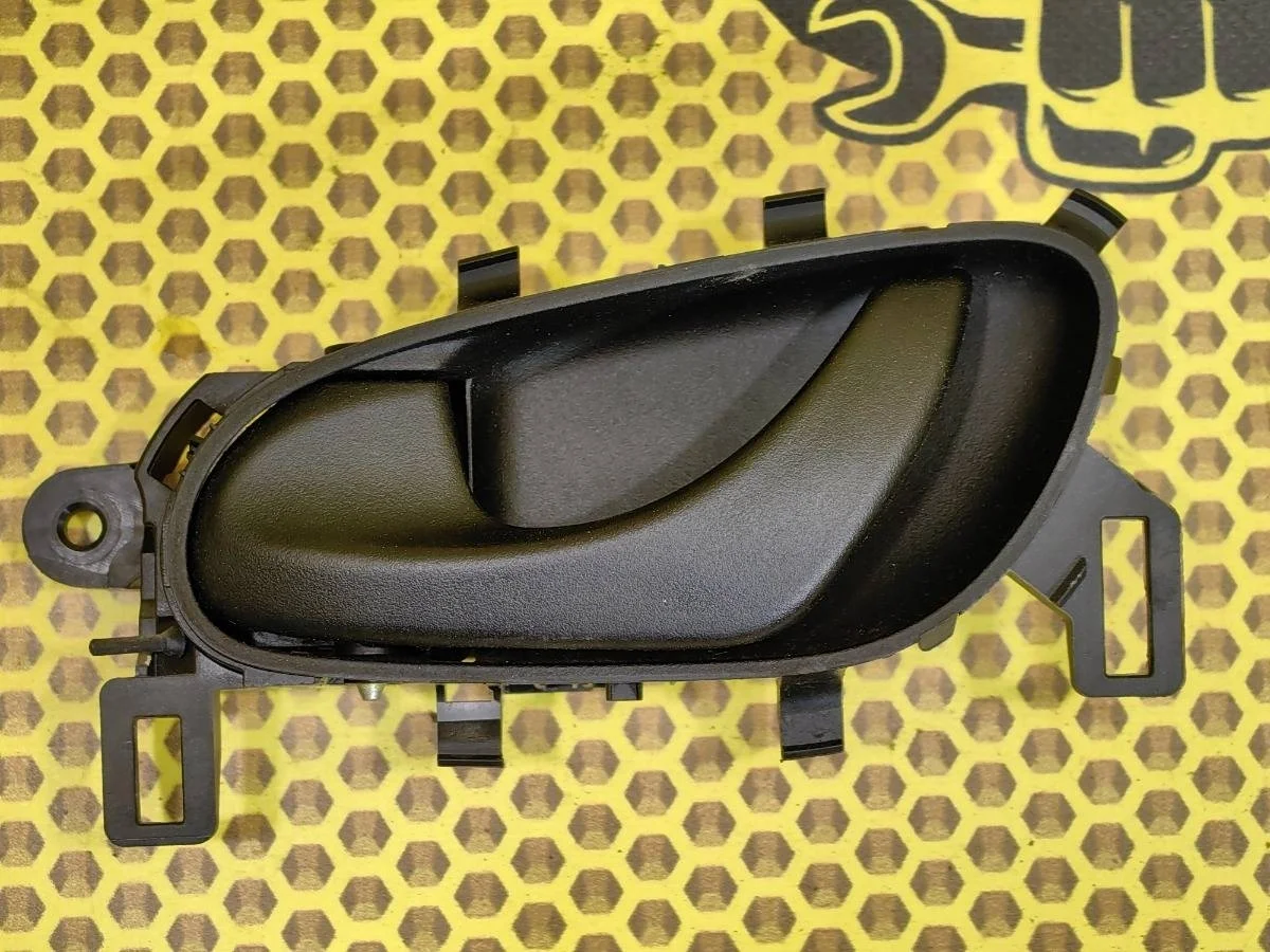 Ручка двери внутренняя Nissan Qashqai 2014 806714EA1A J11 MR20DD, задняя левая