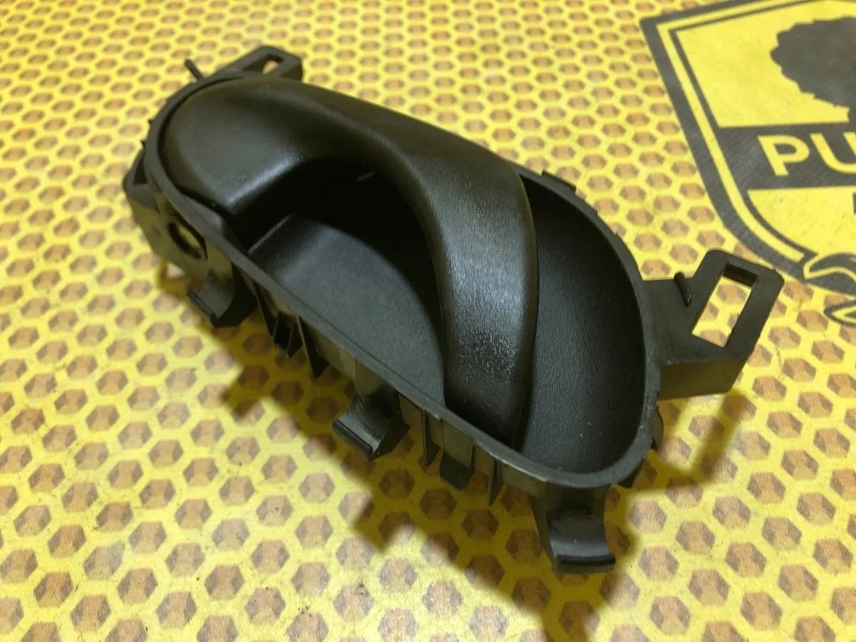Ручка двери внутренняя Nissan Qashqai 2014 806714EA1A J11 MR20DD, задняя правая