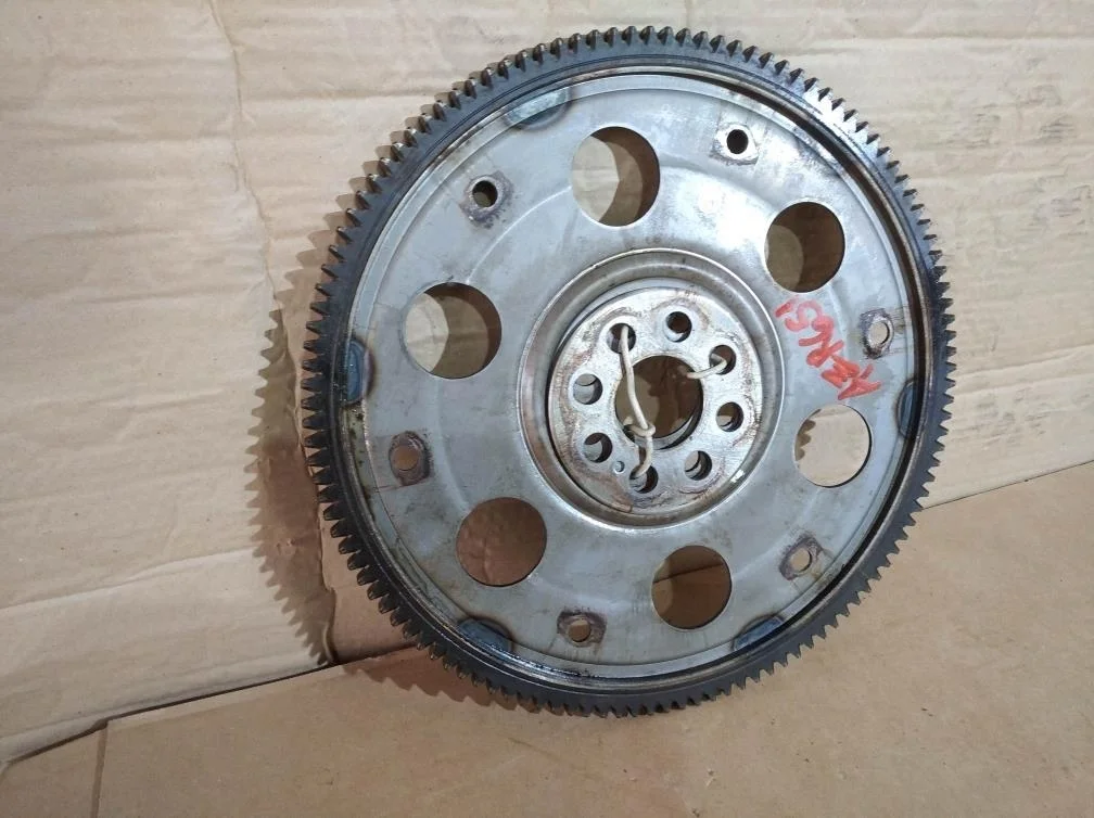 Б.у. маховик TOYOTA NOAH AZR60 TOYOTA NOAH AZR60